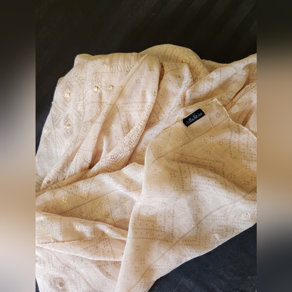 Stella and Dot scarf  Gold blush Gently loved.. Great condition